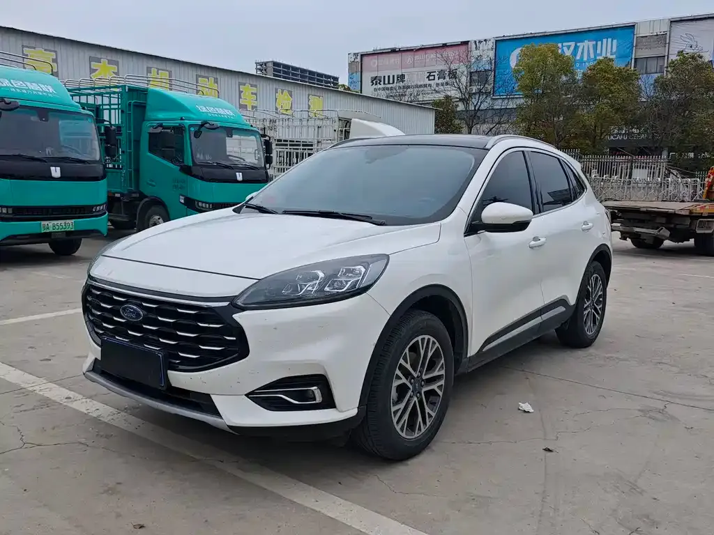 Ford Escape 2021 из CN, фото 1