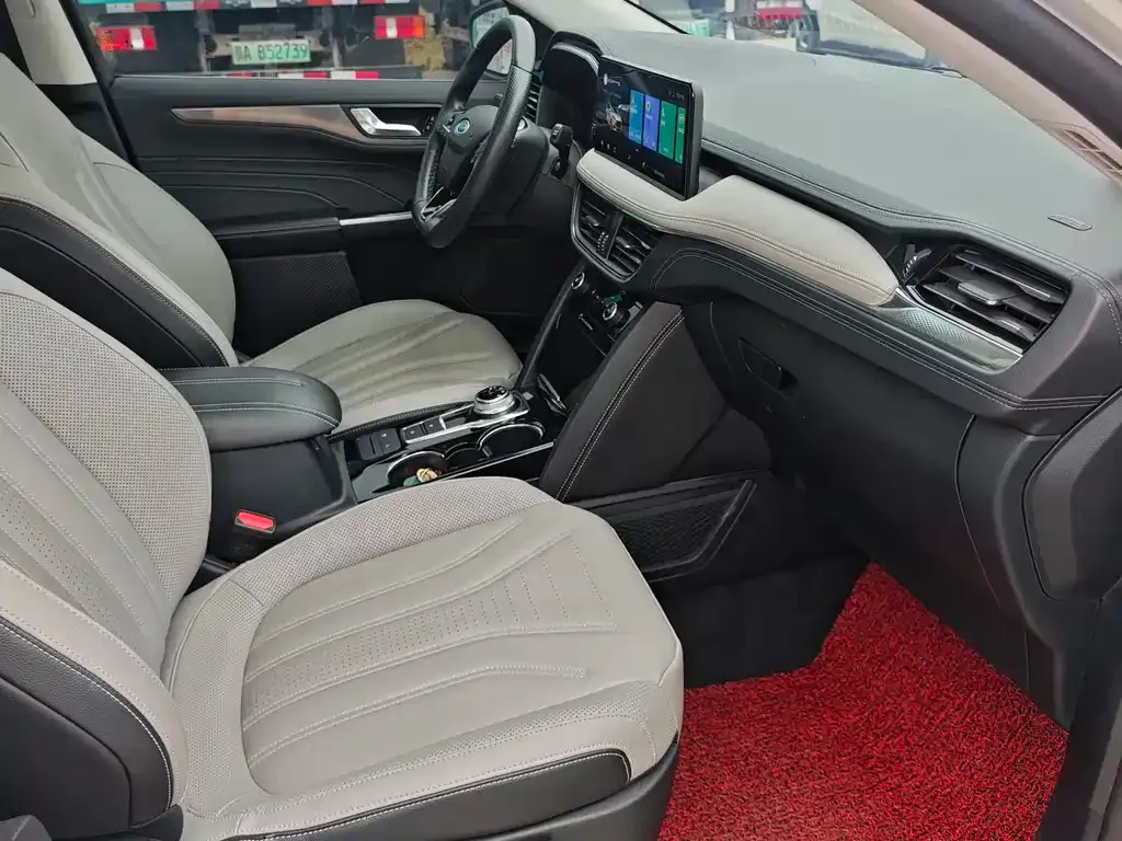 Ford Escape 2021 из CN, фото 6