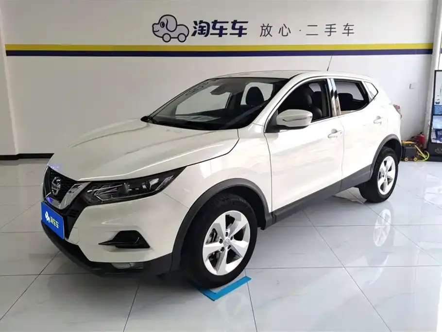 Nissan Qashqai — фото 1