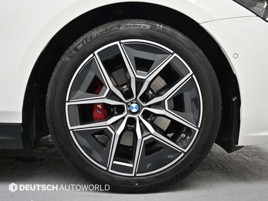BMW 5-Series 2024 из KR, фото 7