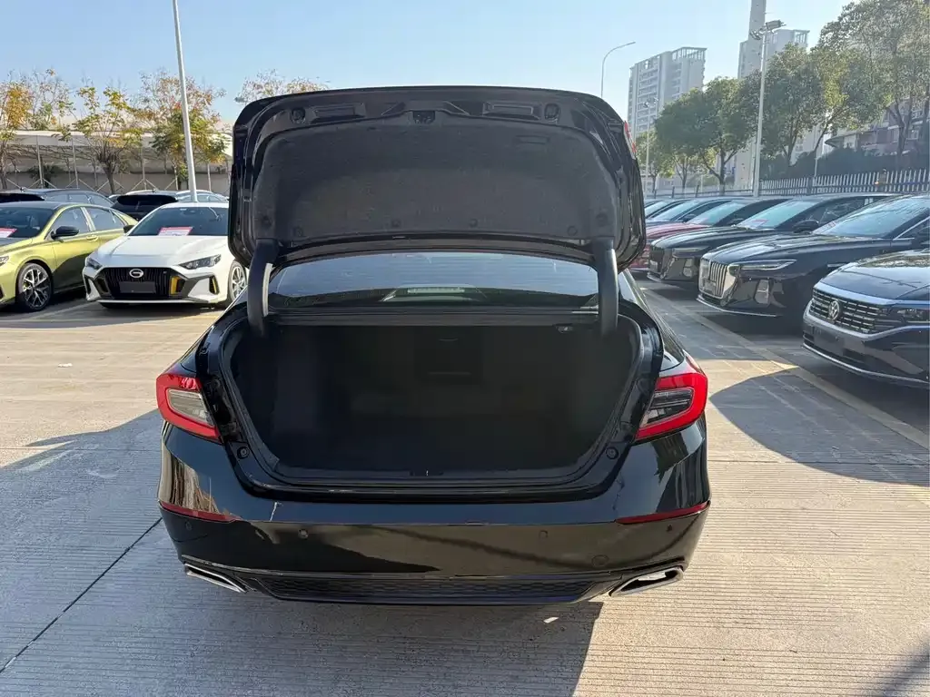 Honda Accord 2023 из CN, фото 6