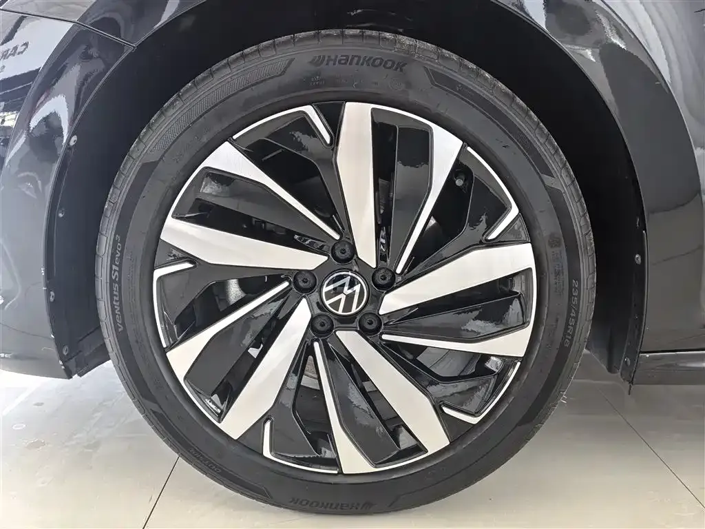 Volkswagen Passat — фото 9