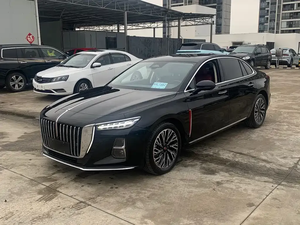 Hongqi H5 — фото 1