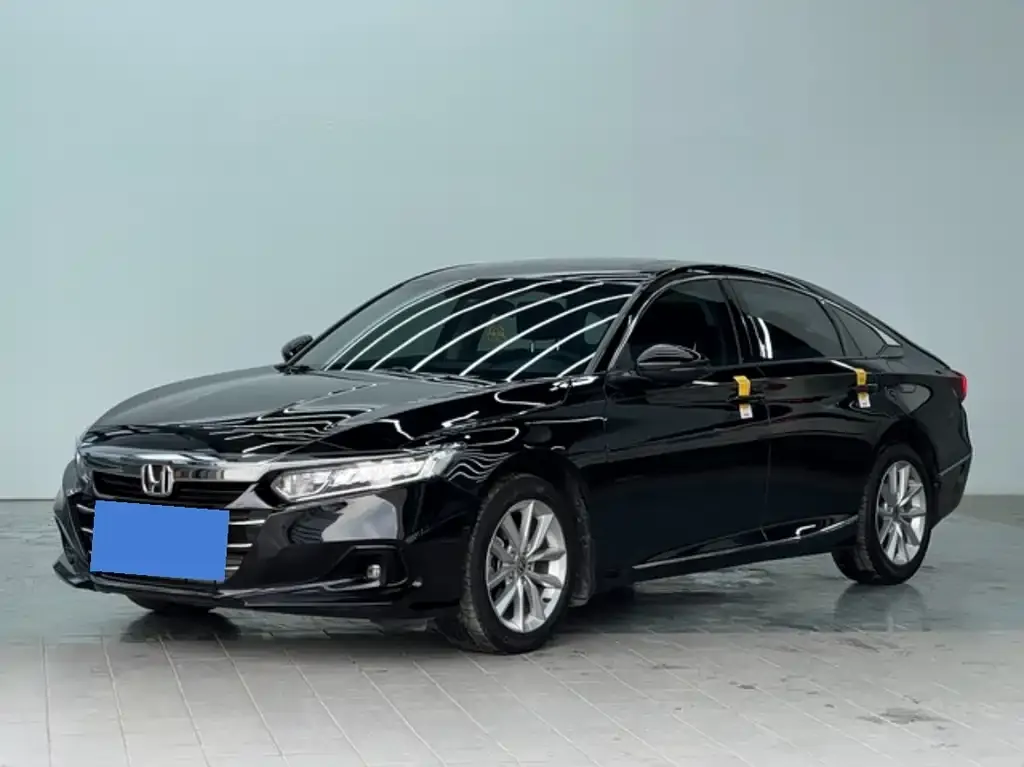 Honda Accord — фото 1