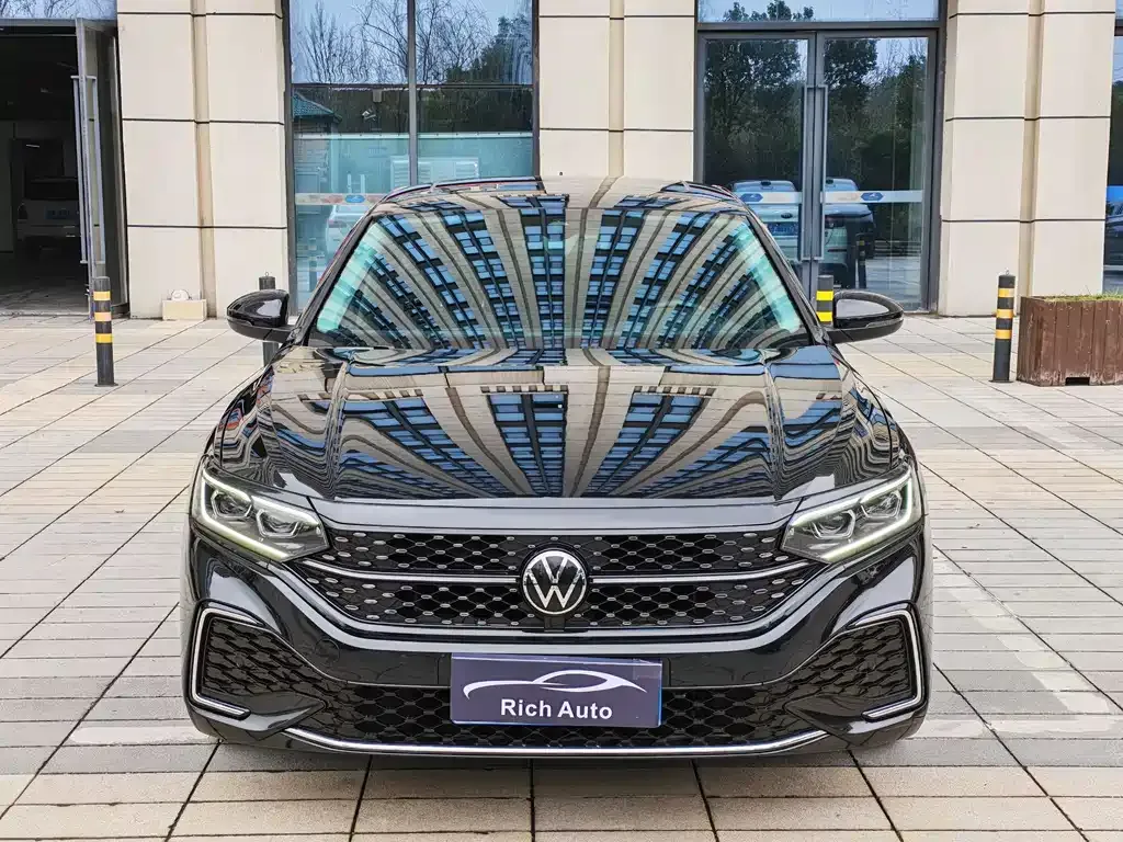 Volkswagen Passat — фото 2