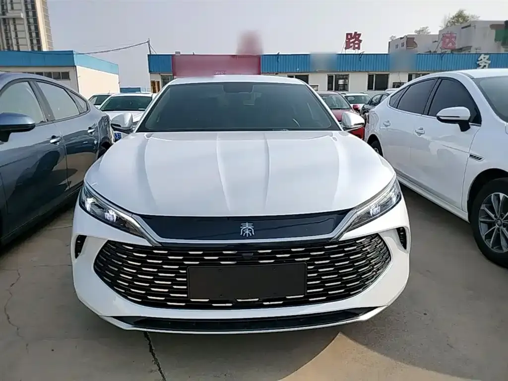 BYD Qin L — фото 9