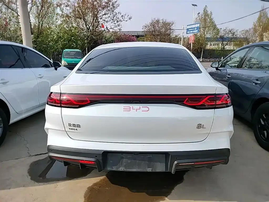 BYD Qin L — фото 3
