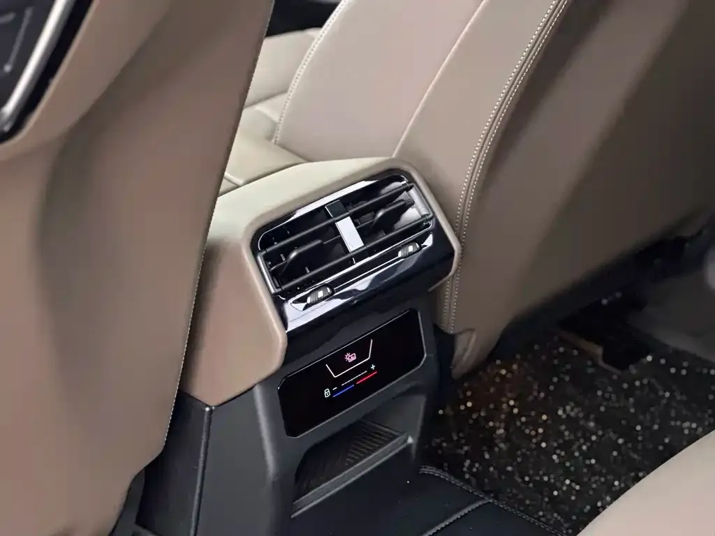 BMW 5 Series — фото 2
