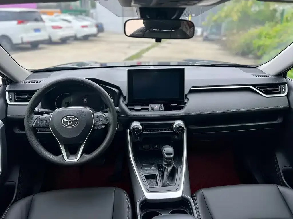 Toyota RAV4 2021 из CN, фото 2