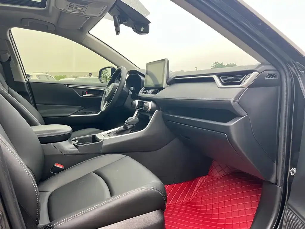 Toyota RAV4 2021 из CN, фото 3
