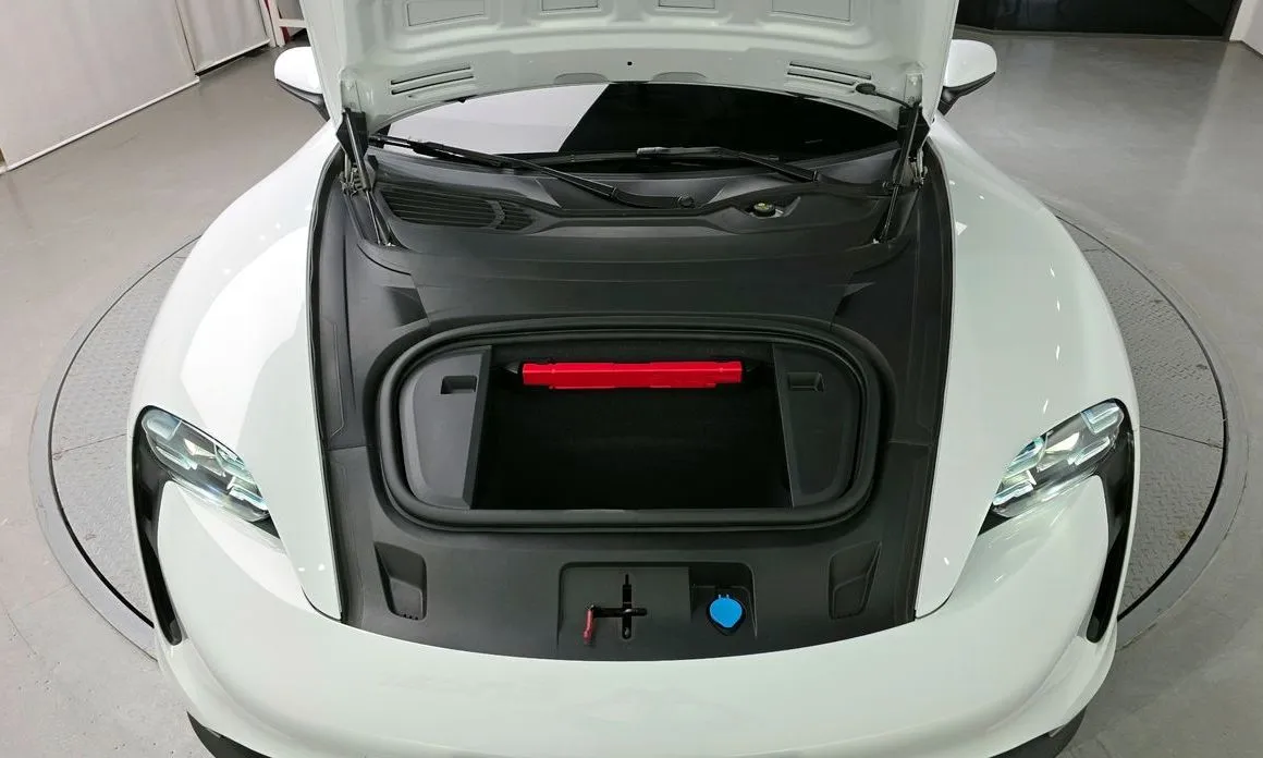 Porsche Taycan 2021 из KR, фото 5