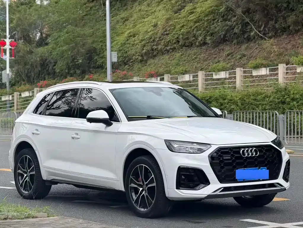 Audi Q5L 2022 из CN, фото 8