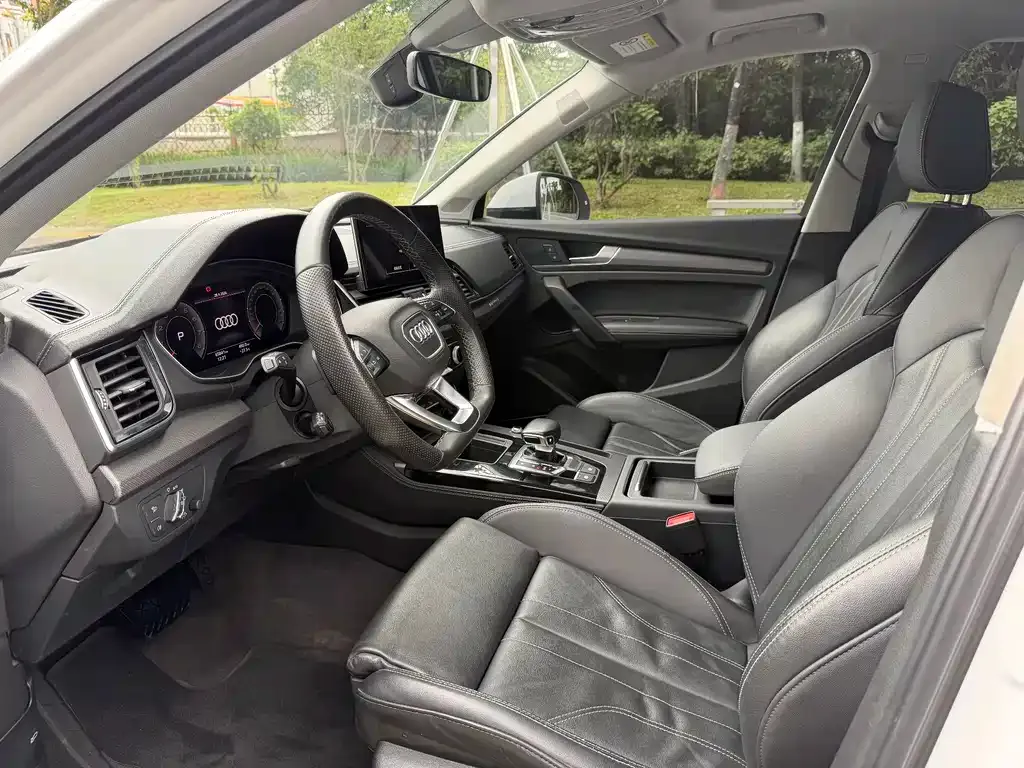 Audi Q5L 2022 из CN, фото 3
