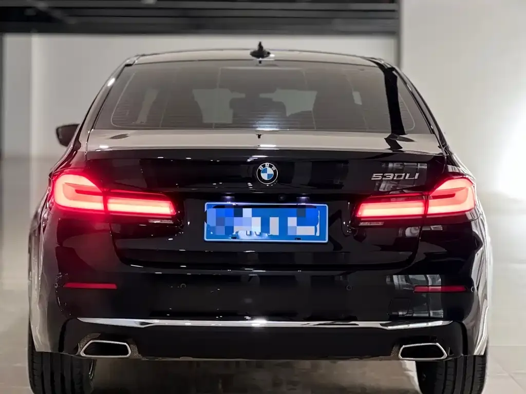 BMW 5 Series — фото 2