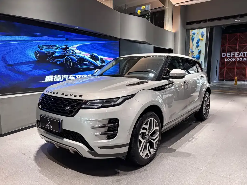 Land Rover Evoque — фото 1
