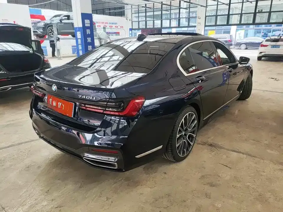 BMW 7 Series 2022 из CN, фото 7