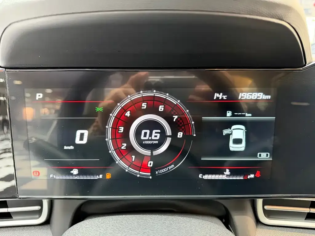 Hyundai Elantra 2023 из CN, фото 3
