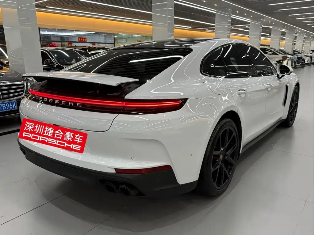 Porsche Panamera 2024 из CN, фото 8