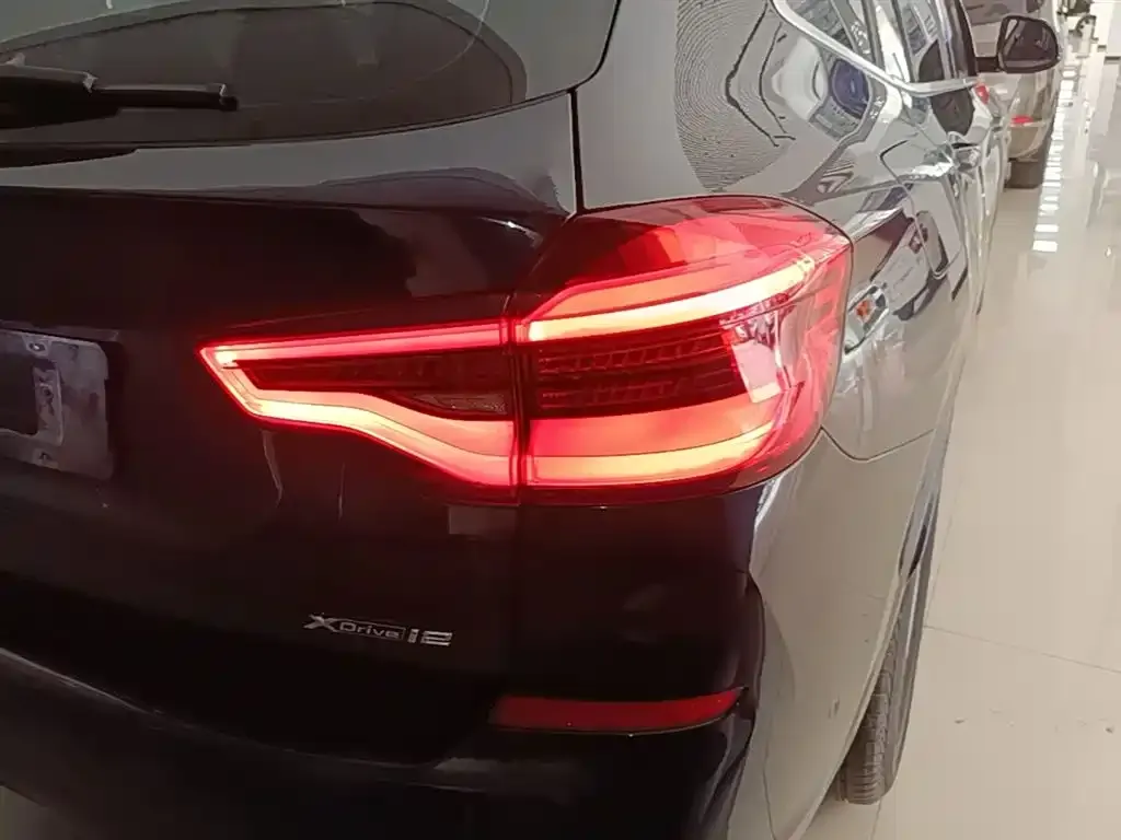 BMW X3 — фото 2