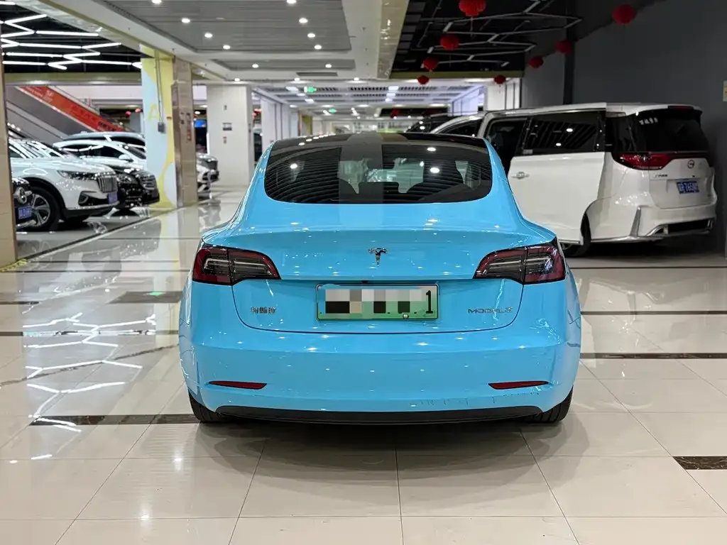 Tesla Model 3 — фото 6