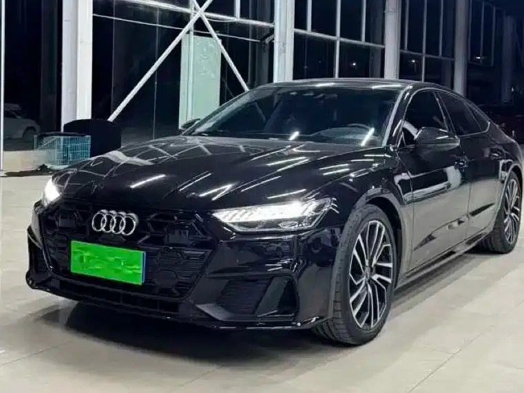 Audi A7 — фото 1