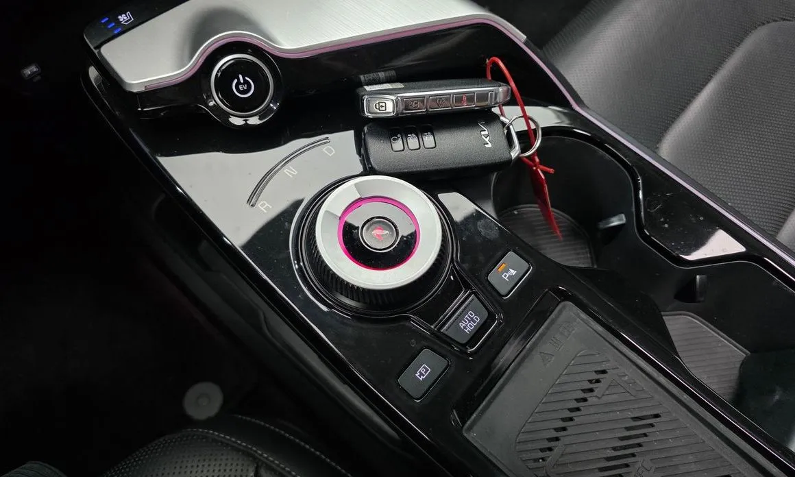 Kia EV6 2022 из KR, фото 9