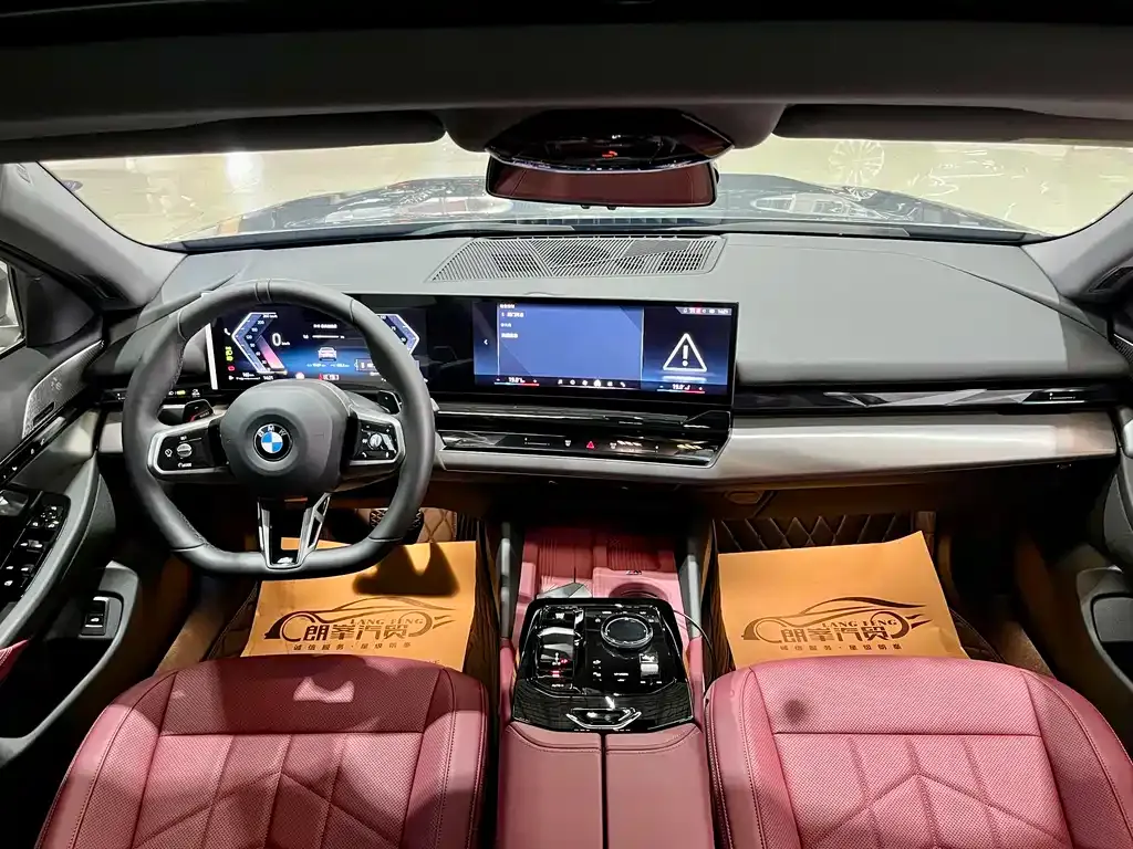 BMW 5 Series — фото 10