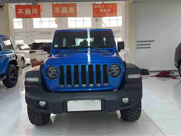 Jeep Wrangler 2023 из CN, фото 5