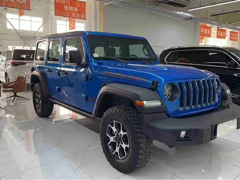 Jeep Wrangler 2023 из CN, фото 4
