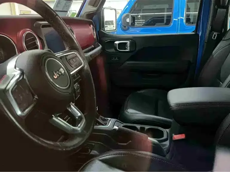 Jeep Wrangler 2023 из CN, фото 3