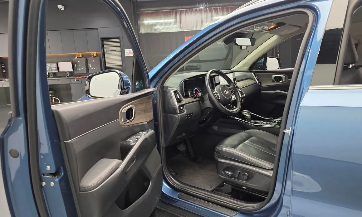 Kia Sorento — фото 9