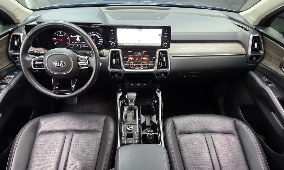 Kia Sorento — фото 10