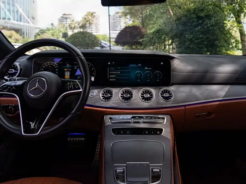 Mercedes-Benz CLS — фото 2