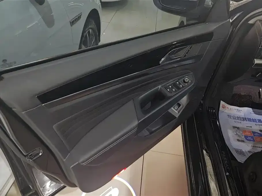 Volkswagen Passat — фото 5