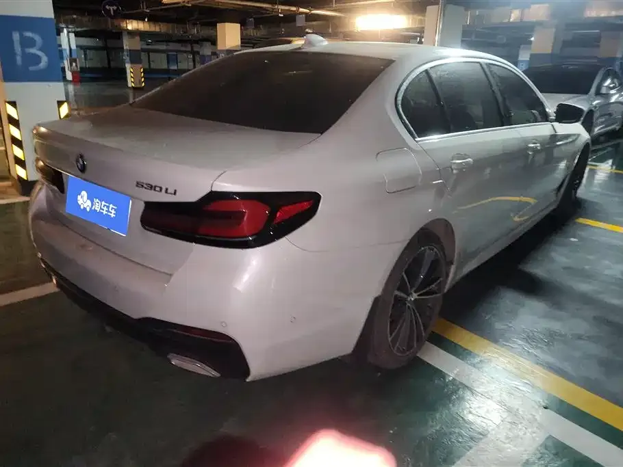 BMW 5 Series — фото 2