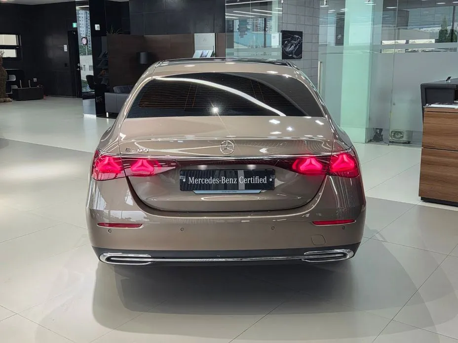 Mercedes-Benz E-Class 2025 из KR, фото 7
