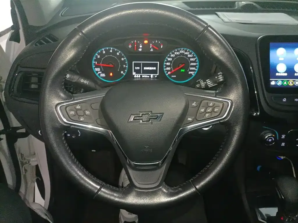 Chevrolet Equinox 2021 из CN, фото 8