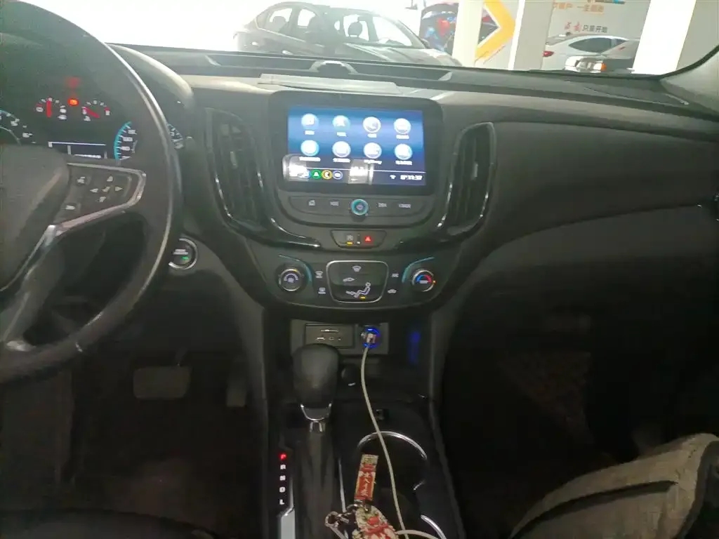 Chevrolet Equinox 2021 из CN, фото 4