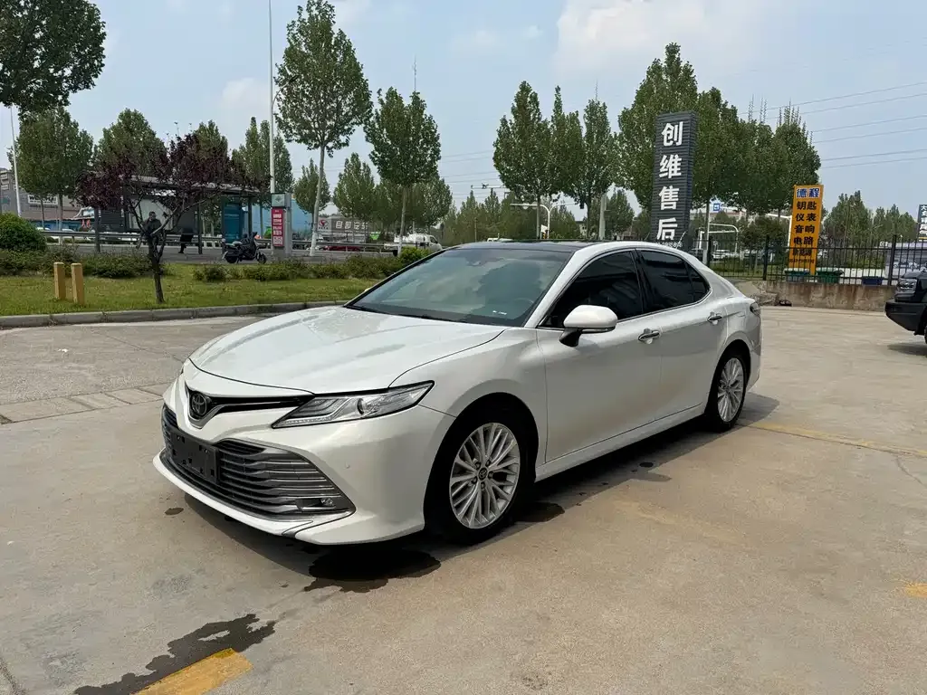 Toyota Camry 2021 из CN, фото 1