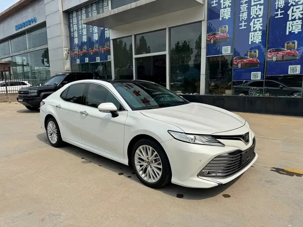 Toyota Camry 2021 из CN, фото 4