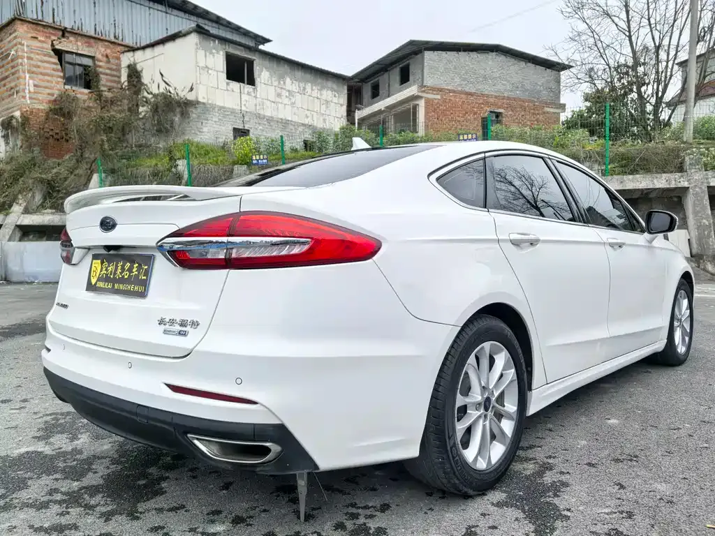 Ford Mondeo 2021 из CN, фото 2