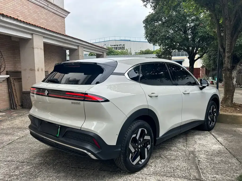 Baojun Yunhai 2025 из CN, фото 9