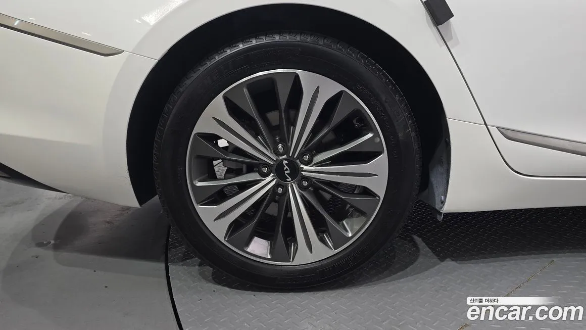 Kia K8 — фото 8