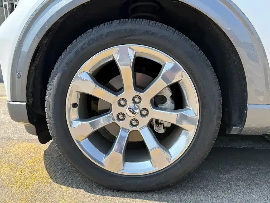 Ford Explorer 2022 из CN, фото 4