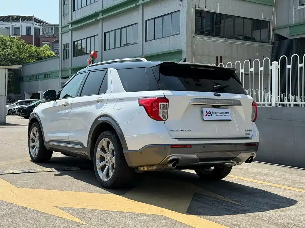 Ford Explorer 2022 из CN, фото 5