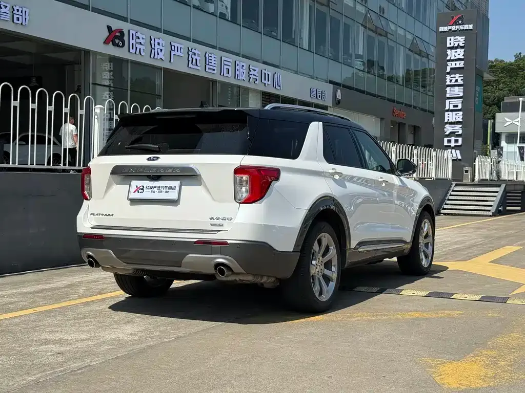 Ford Explorer 2022 из CN, фото 9