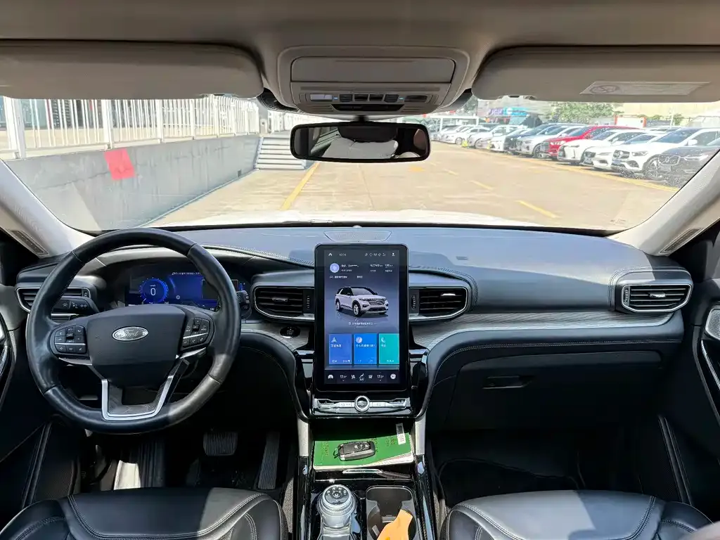Ford Explorer 2022 из CN, фото 3