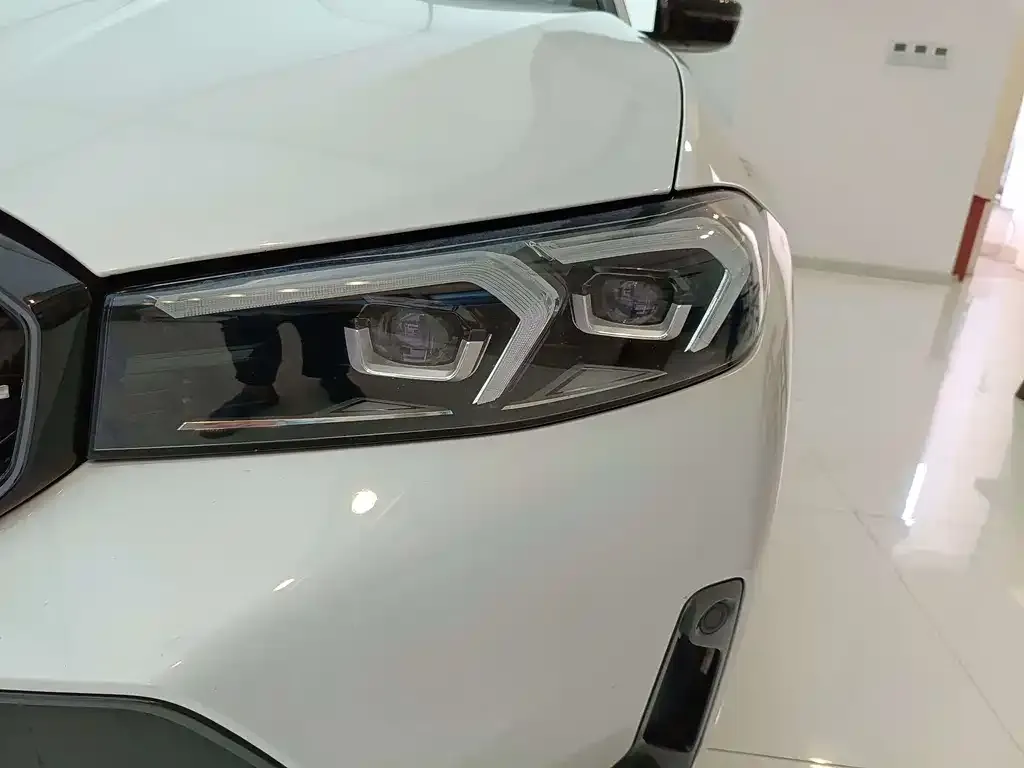 BMW 3 Series — фото 10