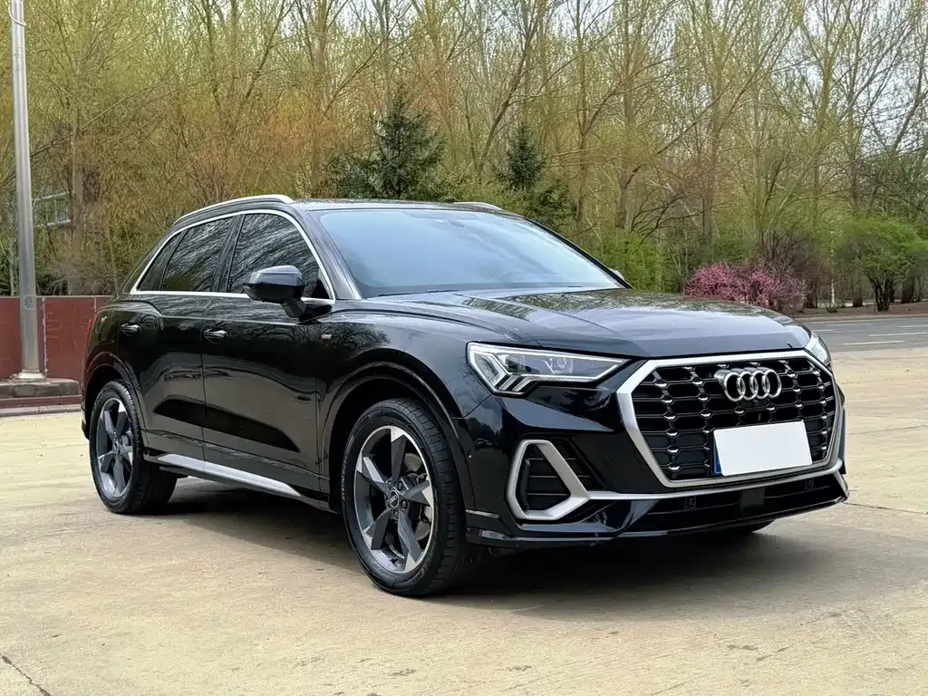 Audi Q3 — фото 9
