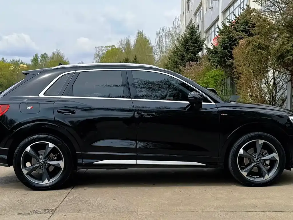 Audi Q3 — фото 2